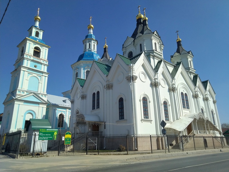 Рождественский храм и Смоленская церковь